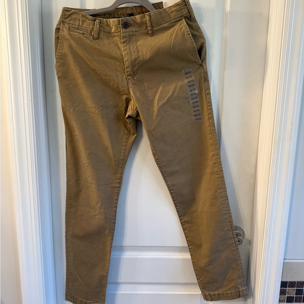 American Eagle Outfitters Men's Khaki Chinos